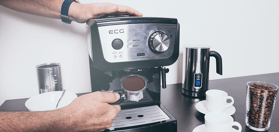 How to handle lever espresso machine correctly